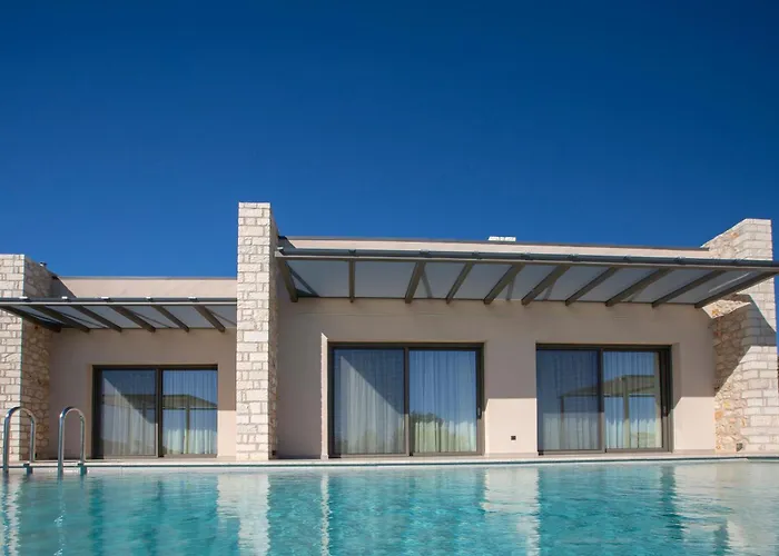 Villa Brand New High-end Luna